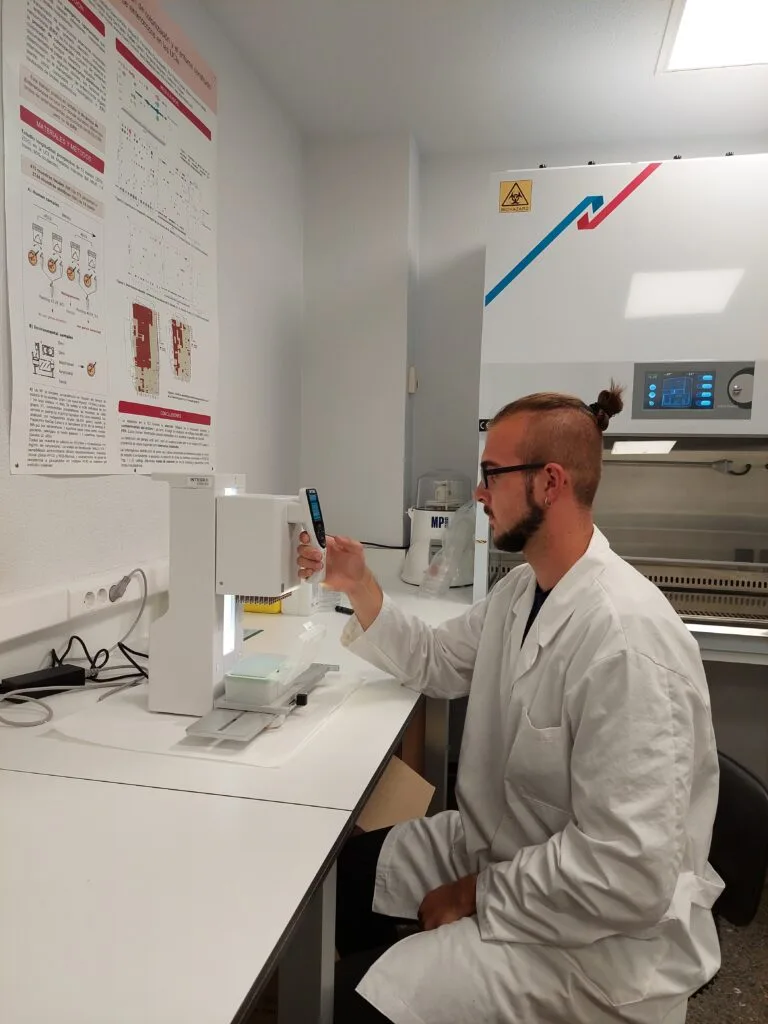 Nacho joins the lab!